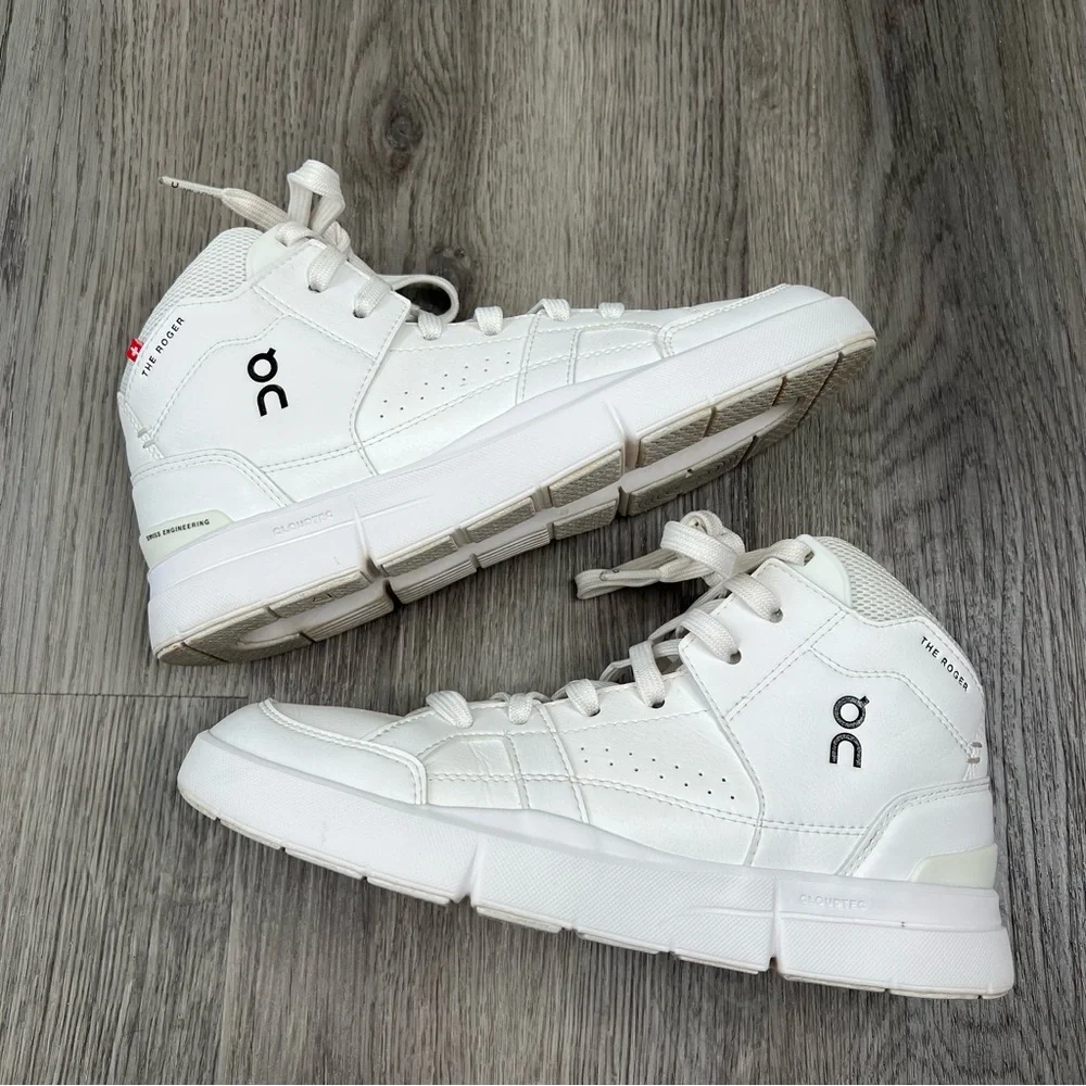 On The Roger Clubhouse Mid Womens Size 6 White Athletic Leather Shoes Sneakers‎
